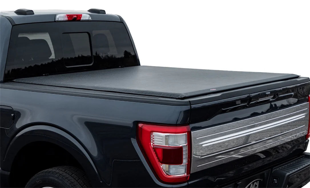 Access 41319 - Lorado 99-07 Ford Super Duty 6ft 8in Bed Roll-Up Cover